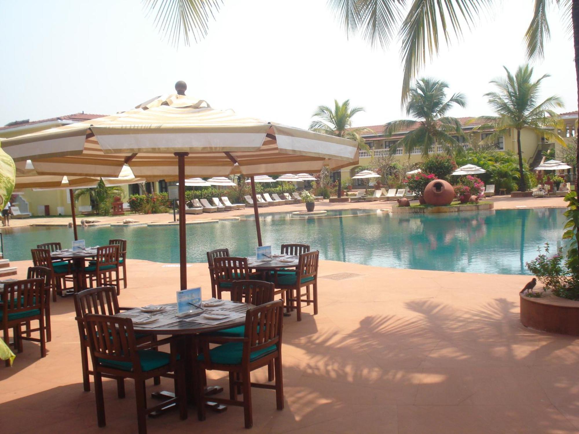 The Lalit Golf & Spa Resort Goa Canacona Buitenkant foto