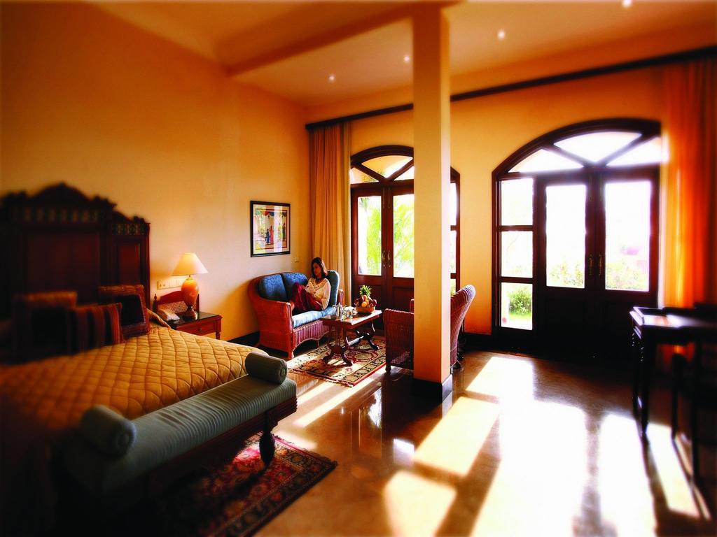 The Lalit Golf & Spa Resort Goa Canacona Buitenkant foto
