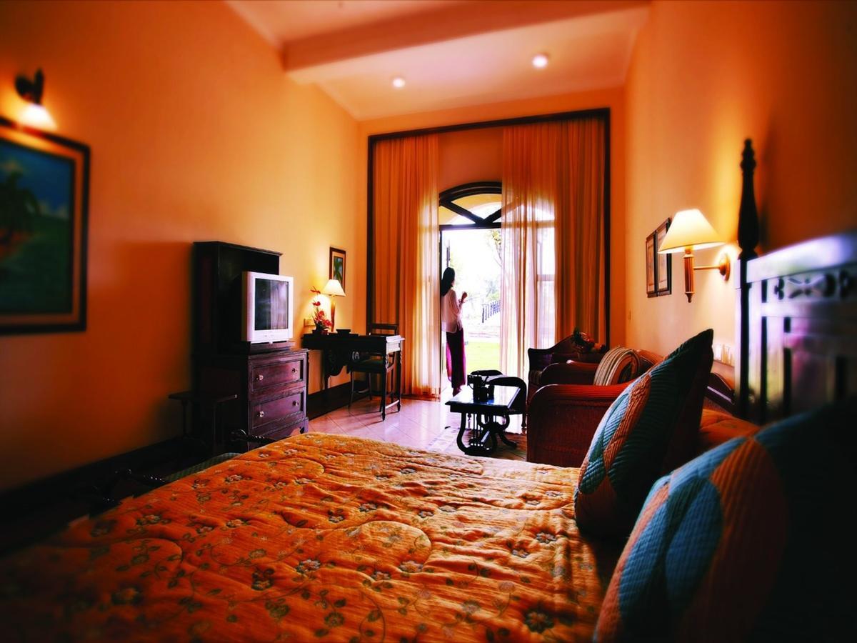 The Lalit Golf & Spa Resort Goa Canacona Kamer foto