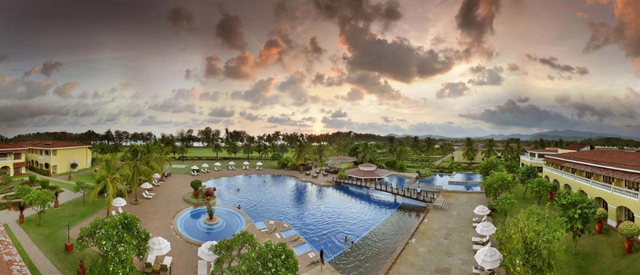 The Lalit Golf & Spa Resort Goa Canacona Buitenkant foto